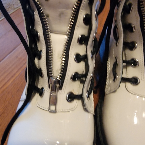 Jeffery Campbell Anarcho Patent leather Boot - Picture 7 of 11